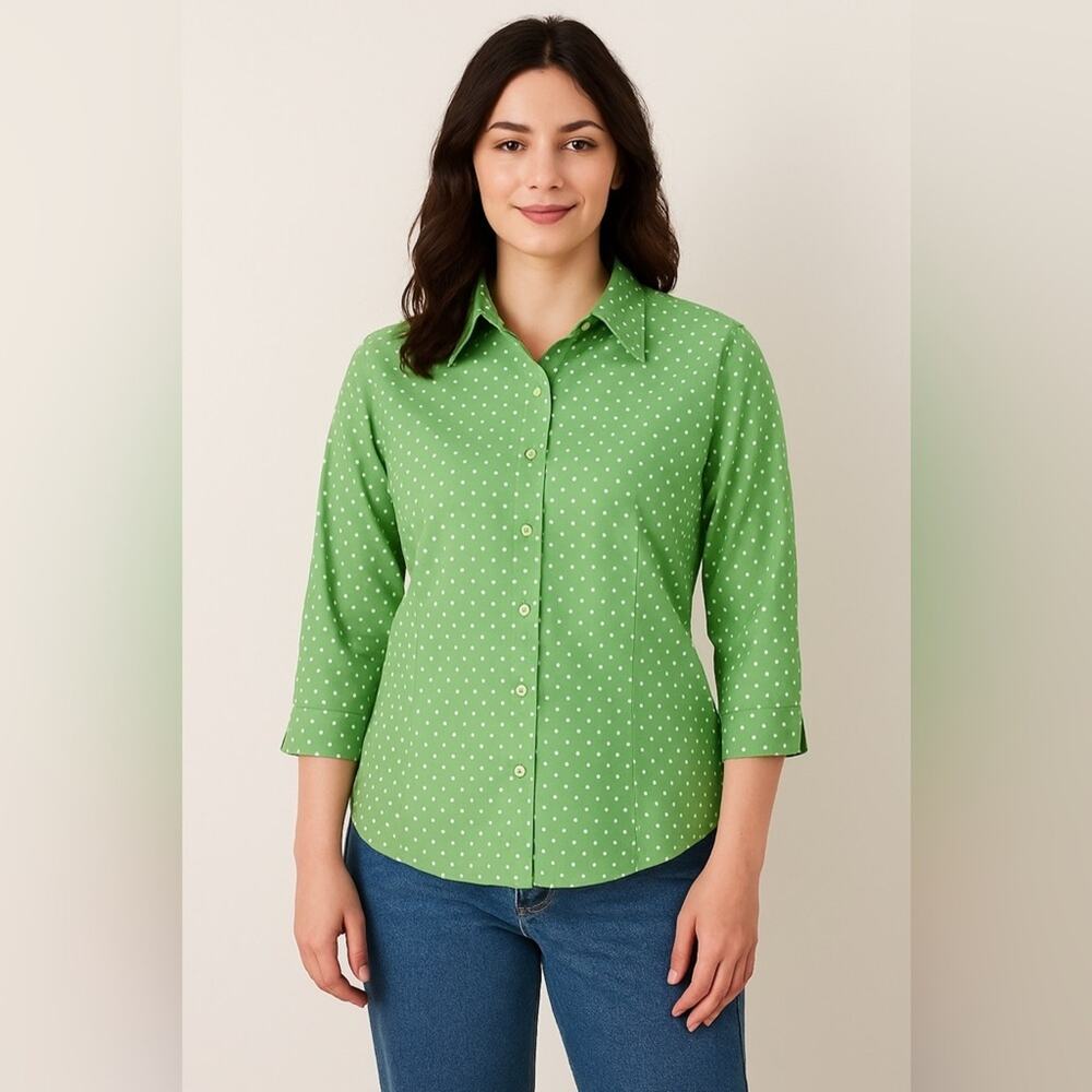 Great Northwest Clothing Co Green Polka Dot Button-Up Shirt Women’s Medium – 3/4